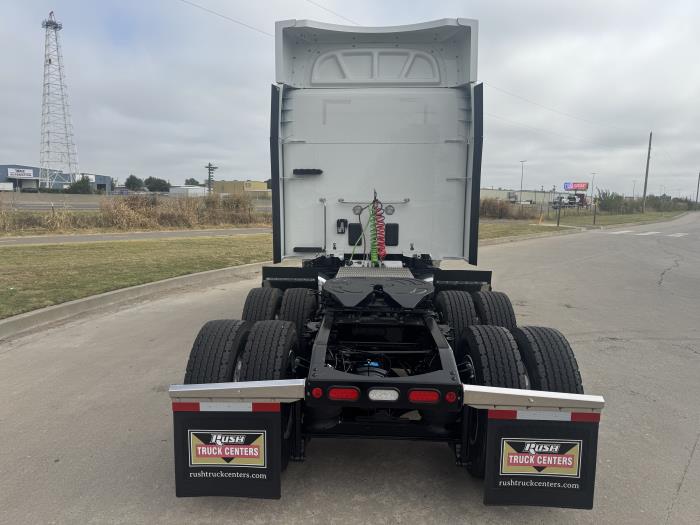 2025 Peterbilt 579-8