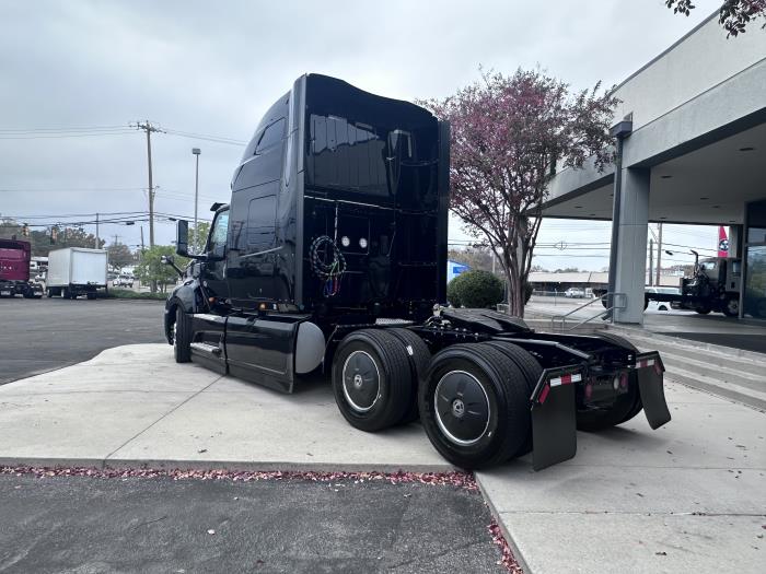 2026 International LT625-8