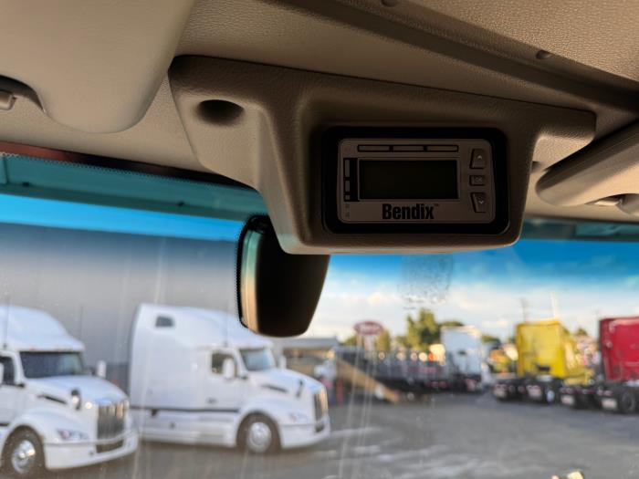 2019 Peterbilt 579-13