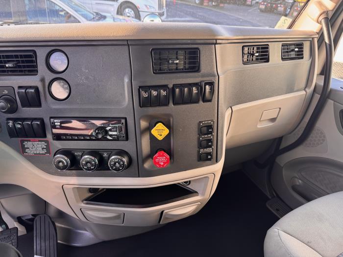 2019 Peterbilt 579-12
