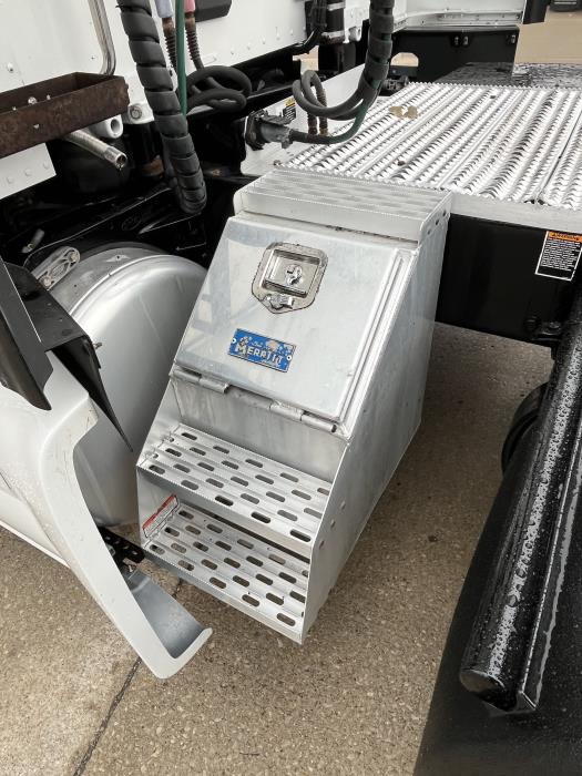 2022 Peterbilt 579-4