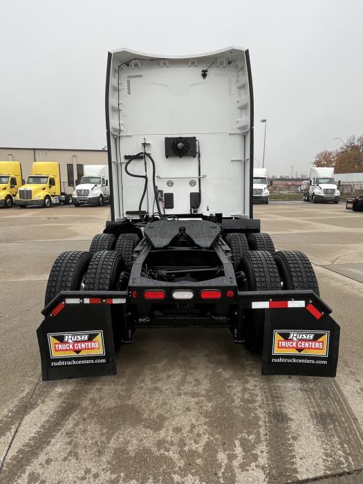 2022 Peterbilt 579-5