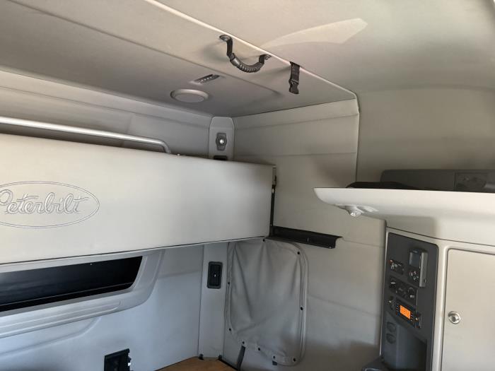 2022 Peterbilt 567-12