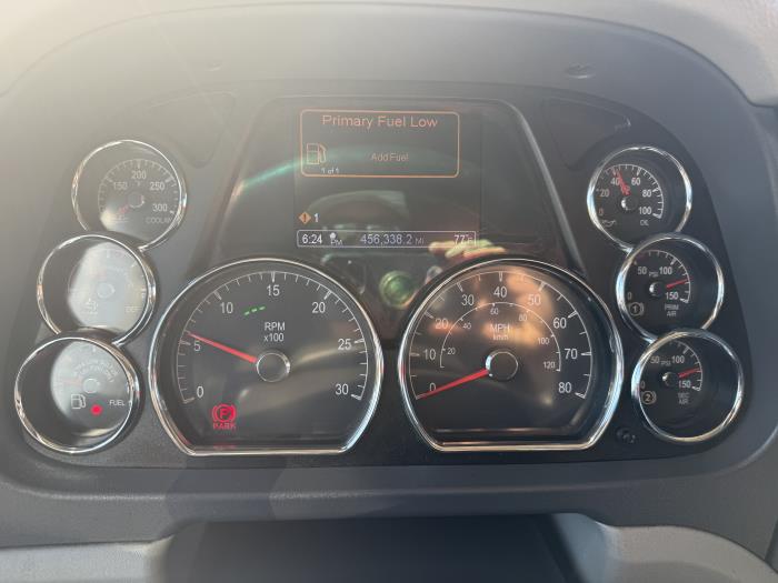 2022 Peterbilt 567-5