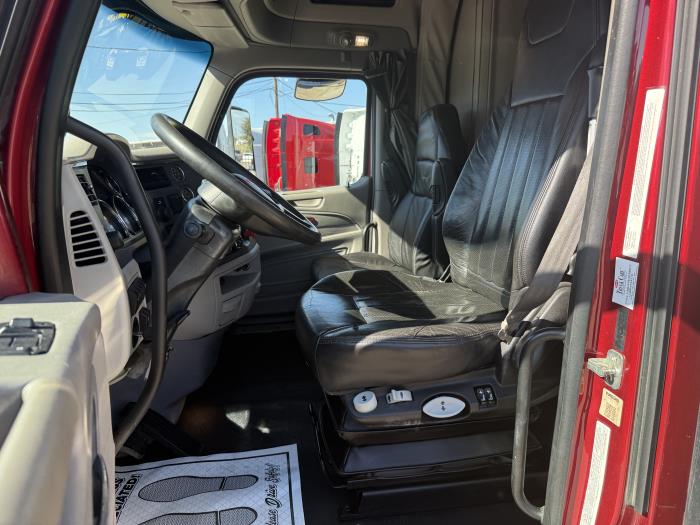 2022 Peterbilt 567-16
