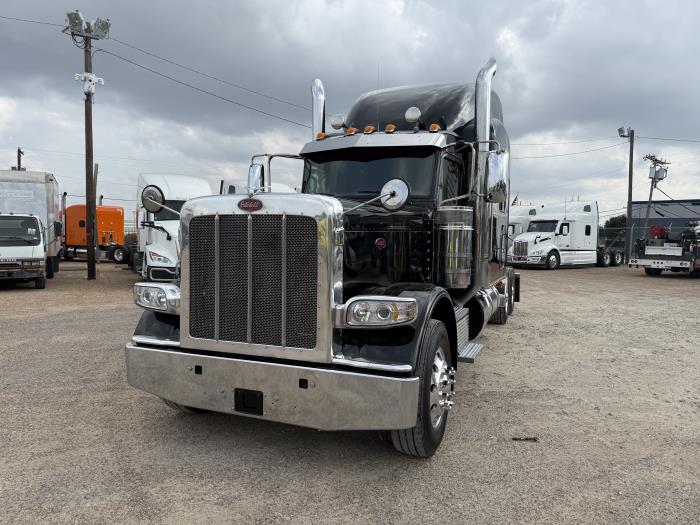 2022 Peterbilt 389-21