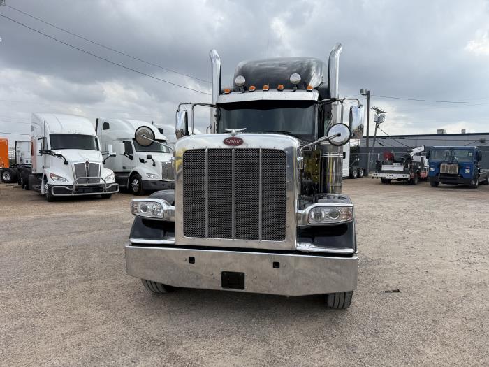 2022 Peterbilt 389-22
