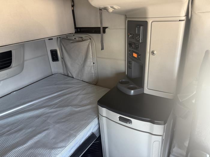 2022 Peterbilt 567-14