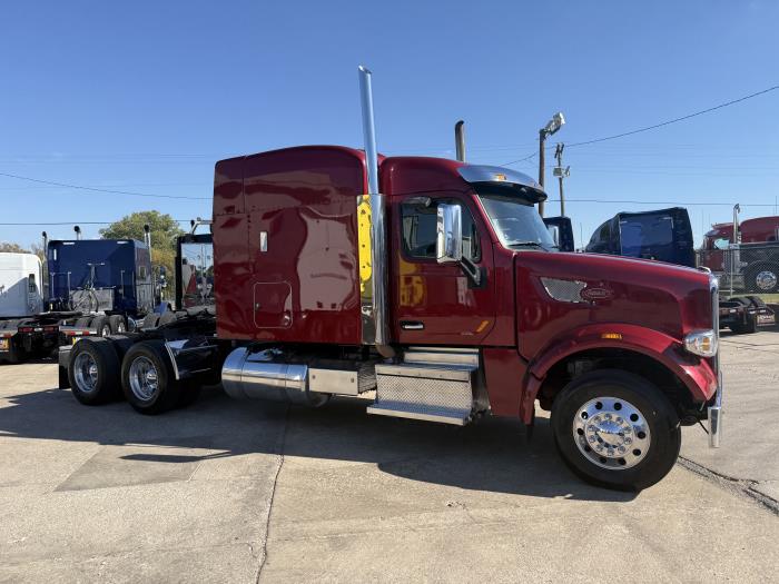2022 Peterbilt 567-25