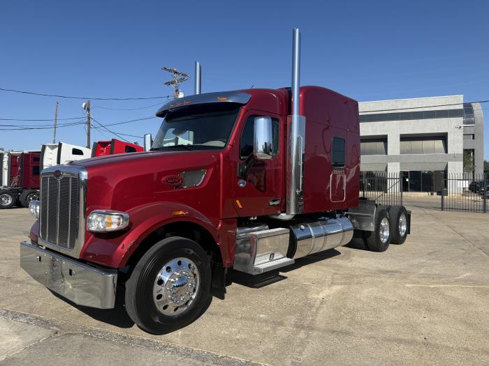 2022 Peterbilt 567 photo 2