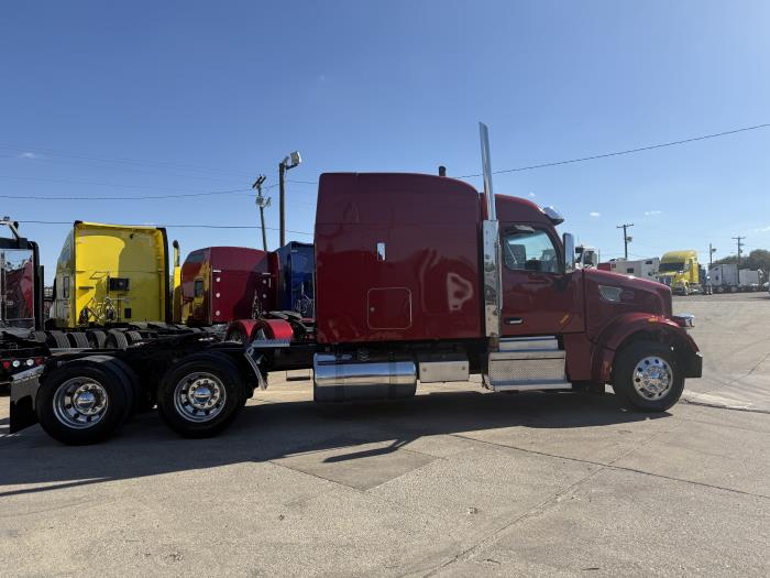 2022 Peterbilt 567-27