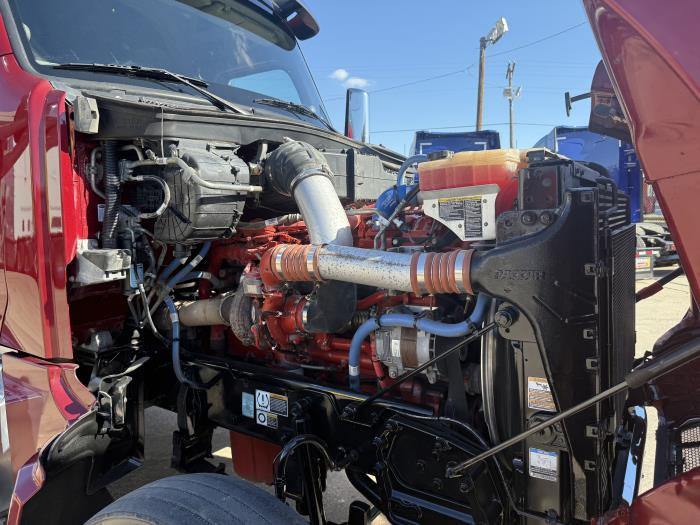 2022 Peterbilt 567-32