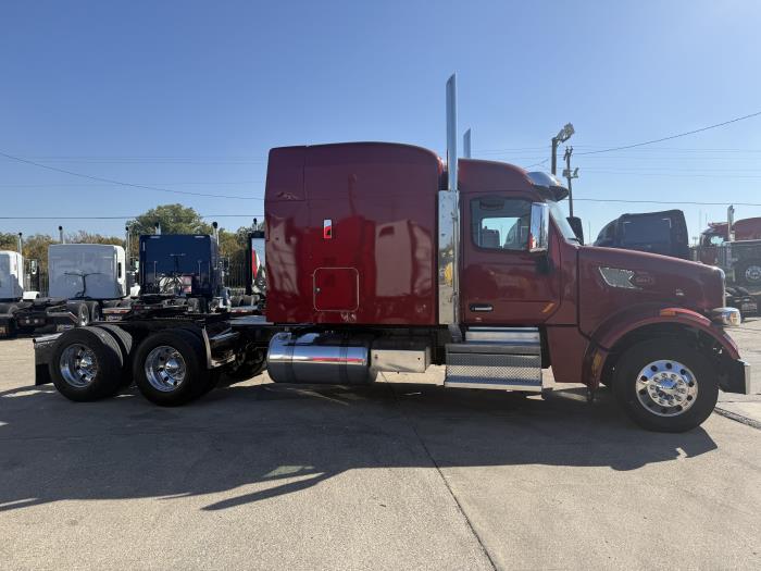2022 Peterbilt 567-30