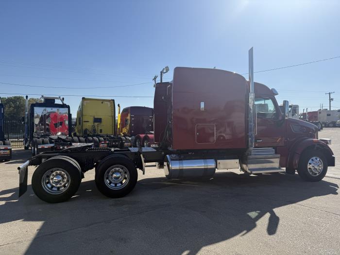 2022 Peterbilt 567-33