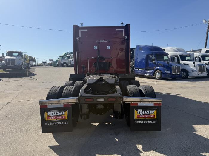 2022 Peterbilt 567-37