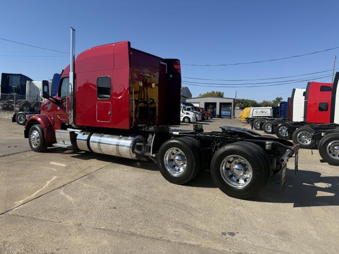 2022 Peterbilt 567-39