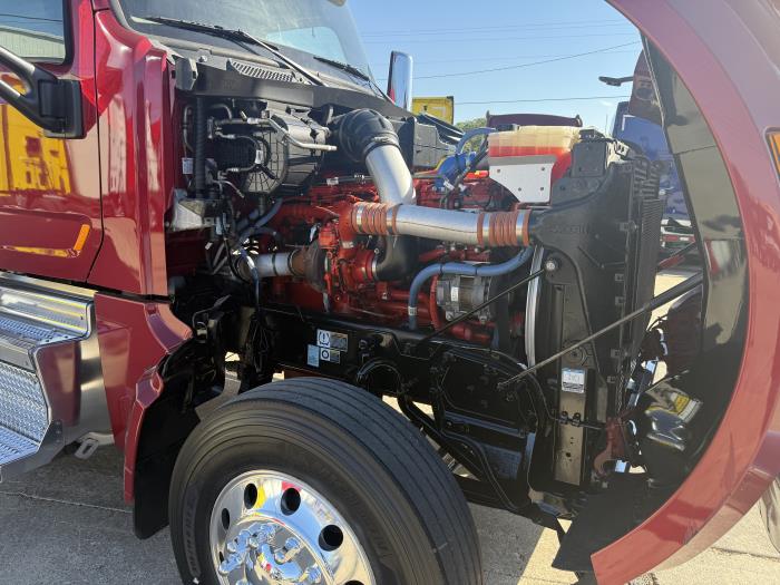 2022 Peterbilt 567-41