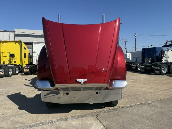 2022 Peterbilt 567-43