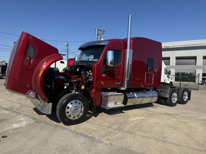2022 Peterbilt 567-44