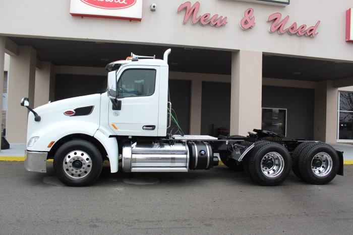2020 Peterbilt 579-3