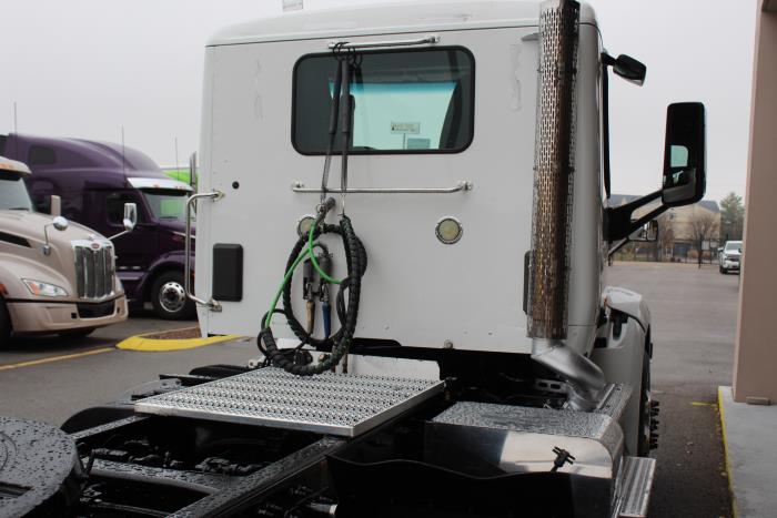 2020 Peterbilt 579-7