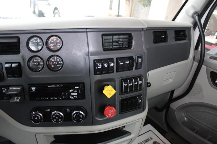 2020 Peterbilt 579-12