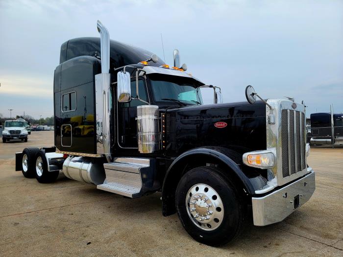 2022 Peterbilt 389-6