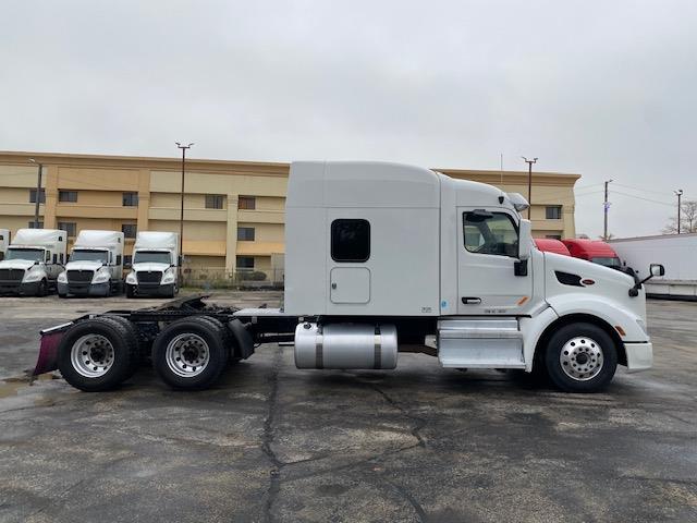 2022 Peterbilt 579-7