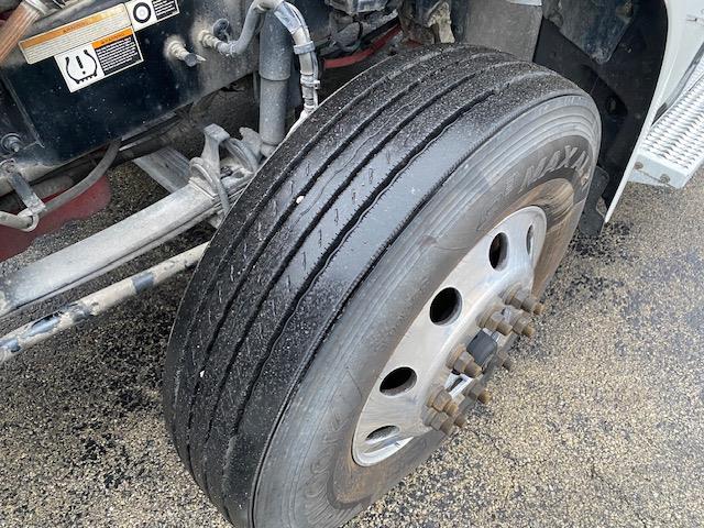 2022 Peterbilt 579-10