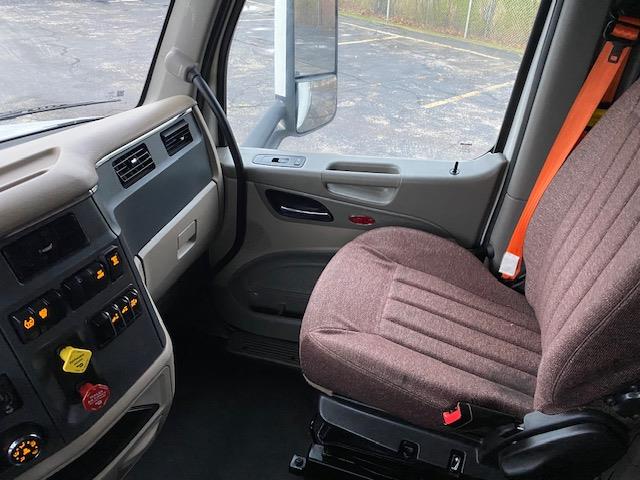 2022 Peterbilt 579-20