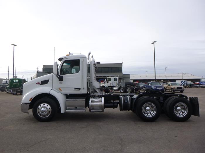 2019 Peterbilt 579 photo 3