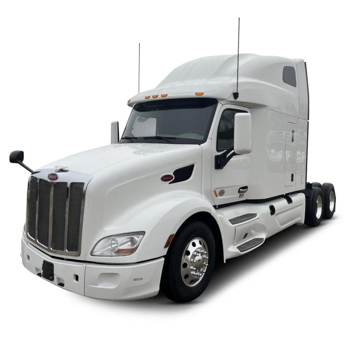 2022 Peterbilt 579-0