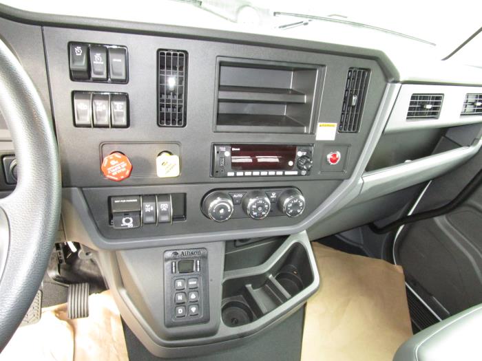 2026 Peterbilt 548-23