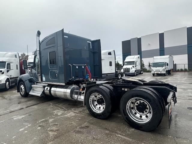 2021 Kenworth W990-11