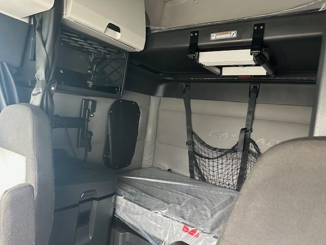 2021 Freightliner Cascadia-4