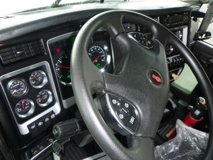 2014 Kenworth T800-13