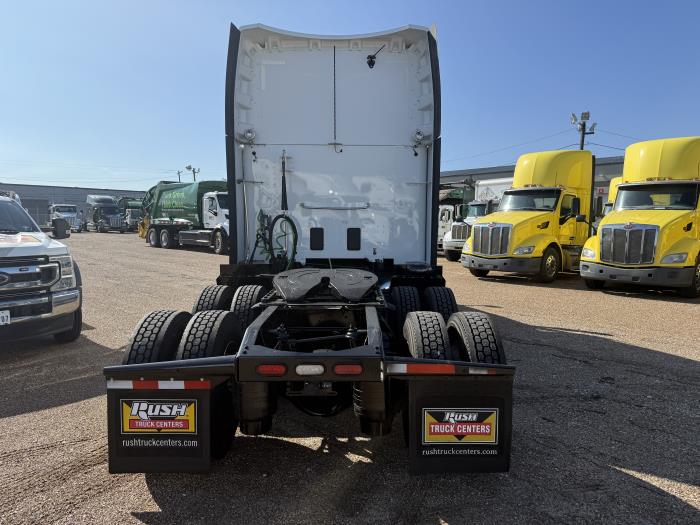 2021 Peterbilt 579-28