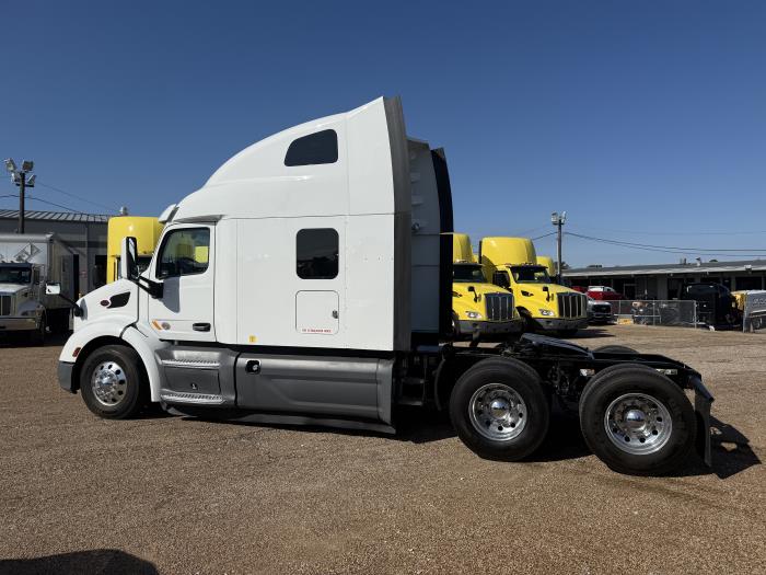 2021 Peterbilt 579-33