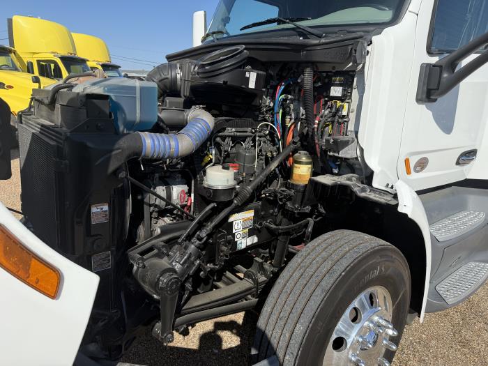 2021 Peterbilt 579-35