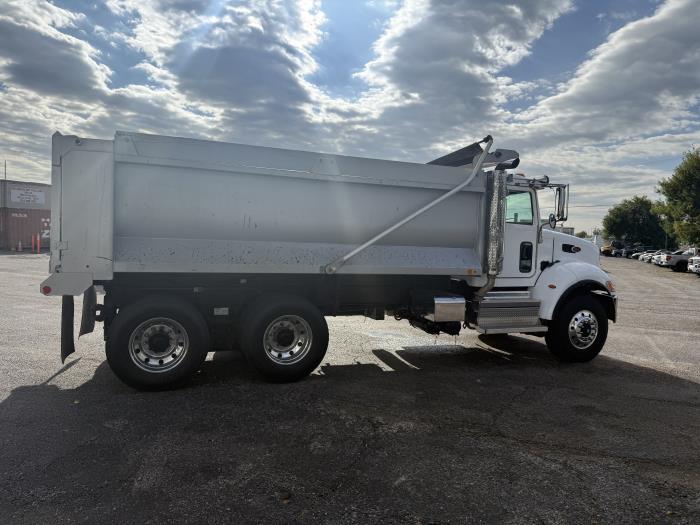 2018 Peterbilt 348-26