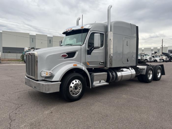 2021 Peterbilt 567-1