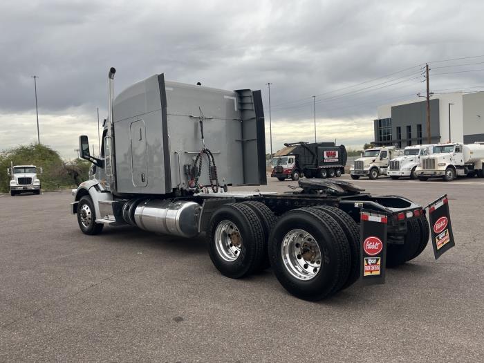 2021 Peterbilt 567-5
