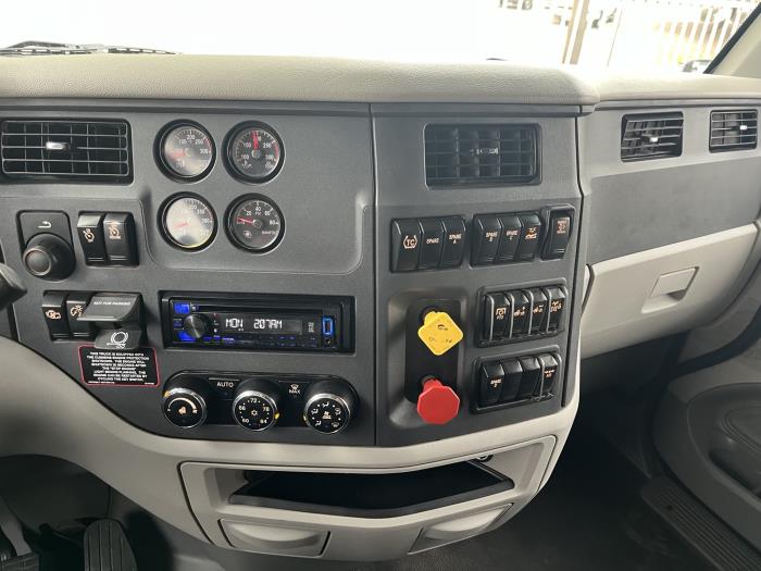 2021 Peterbilt 567-9