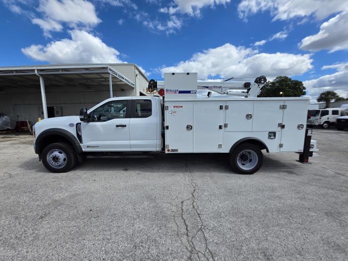 2025 Ford F-550-8
