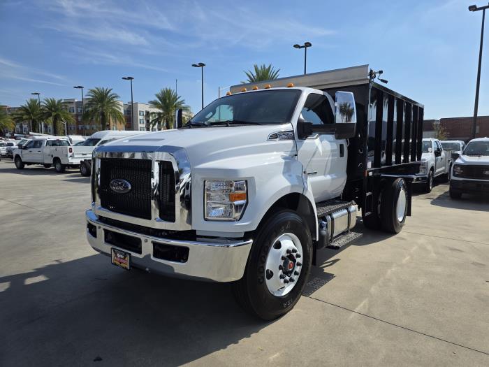 2026 Ford F-750-1