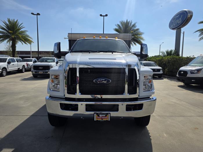 2026 Ford F-750-2