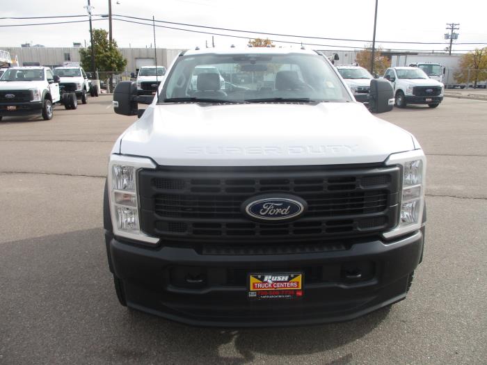 2026 Ford F-550-8