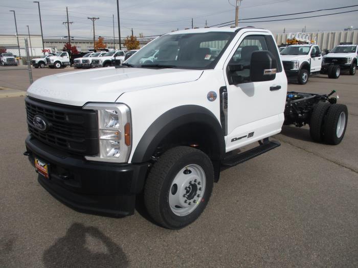 2026 Ford F-550-1