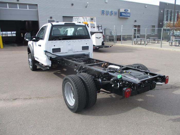2026 Ford F-550-3