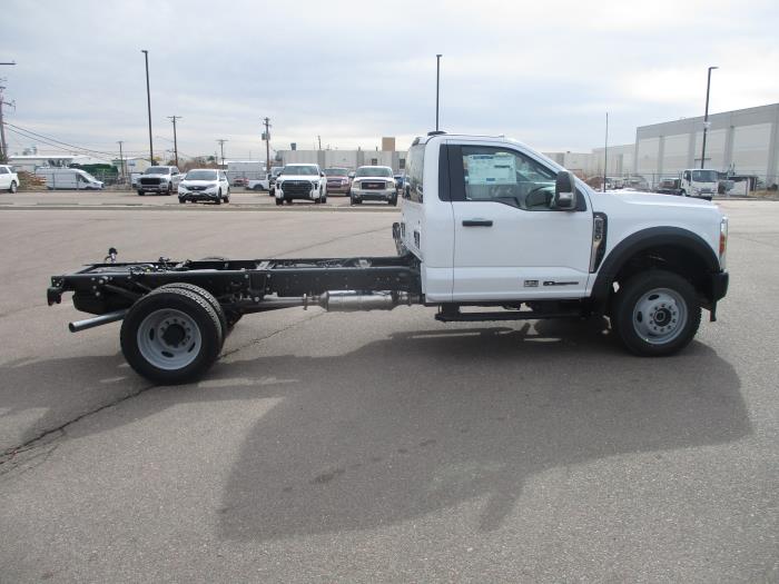 2026 Ford F-550-6